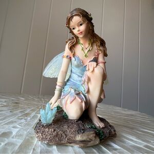 Faerie Glen KRYSTALUMA Fairy Figurine